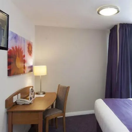 Premier Inn Blackpool Airport-2
